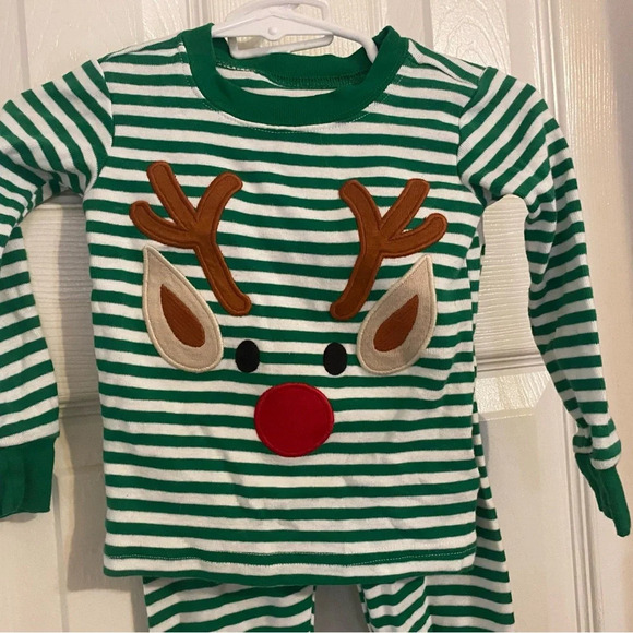 Children’s Place Reindeer Pajamas - Picture 4 of 7